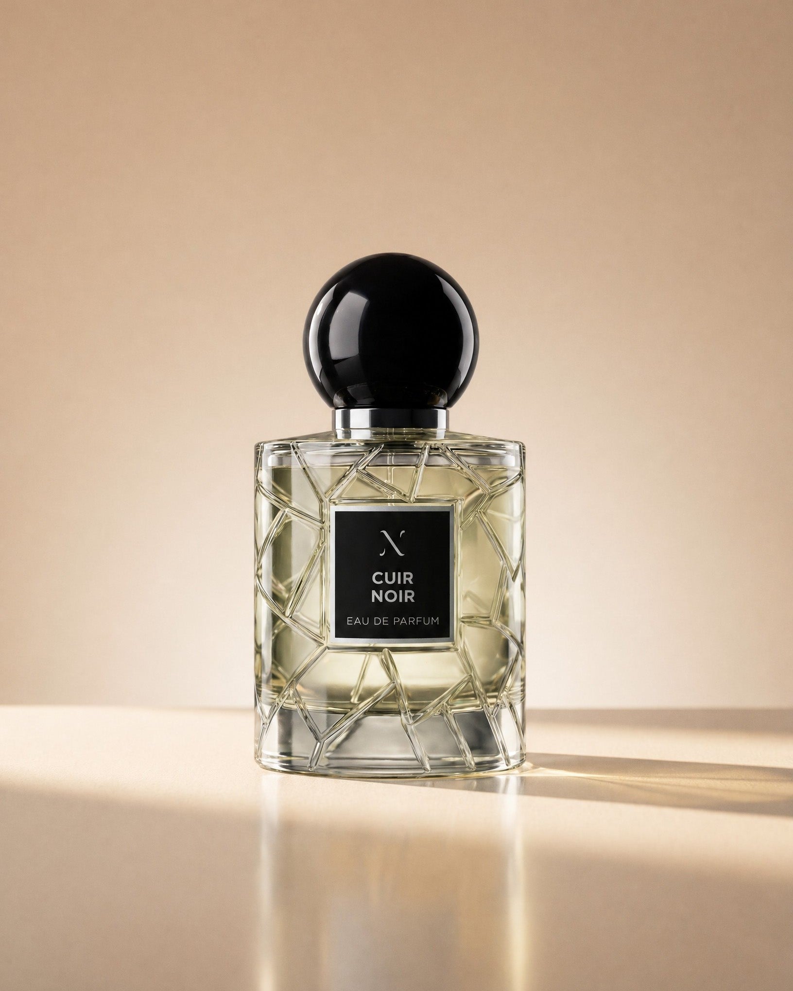 Cuir Noir – Les Sœurs de Noé – med läder och trä | FABLAB - FABLAB AB
