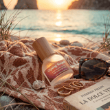 Chasing Sunsets – Sunshine + Saltwater – Mandarin, ljusa blommor och rostad kokos | FABLAB - FABLAB AB