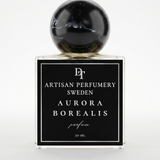Aurora Borealis – Dark Tales – Citron, blå cypress och vita blommor | FABLAB